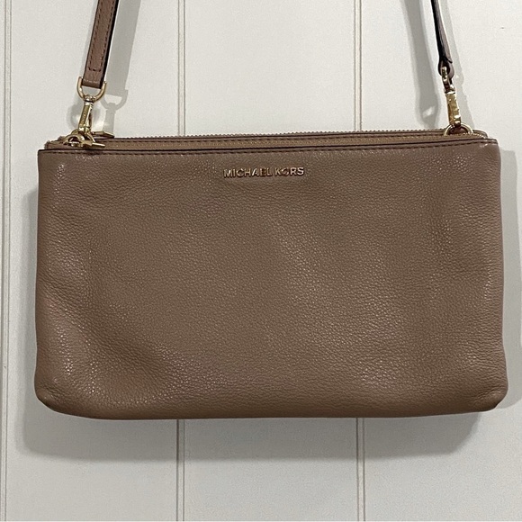 Michael Kors double sided pouch crossbody - Picture 1 of 16